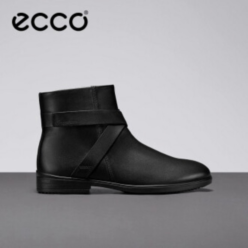 ECCO Womens Touch 15 B Buckle Boot Black